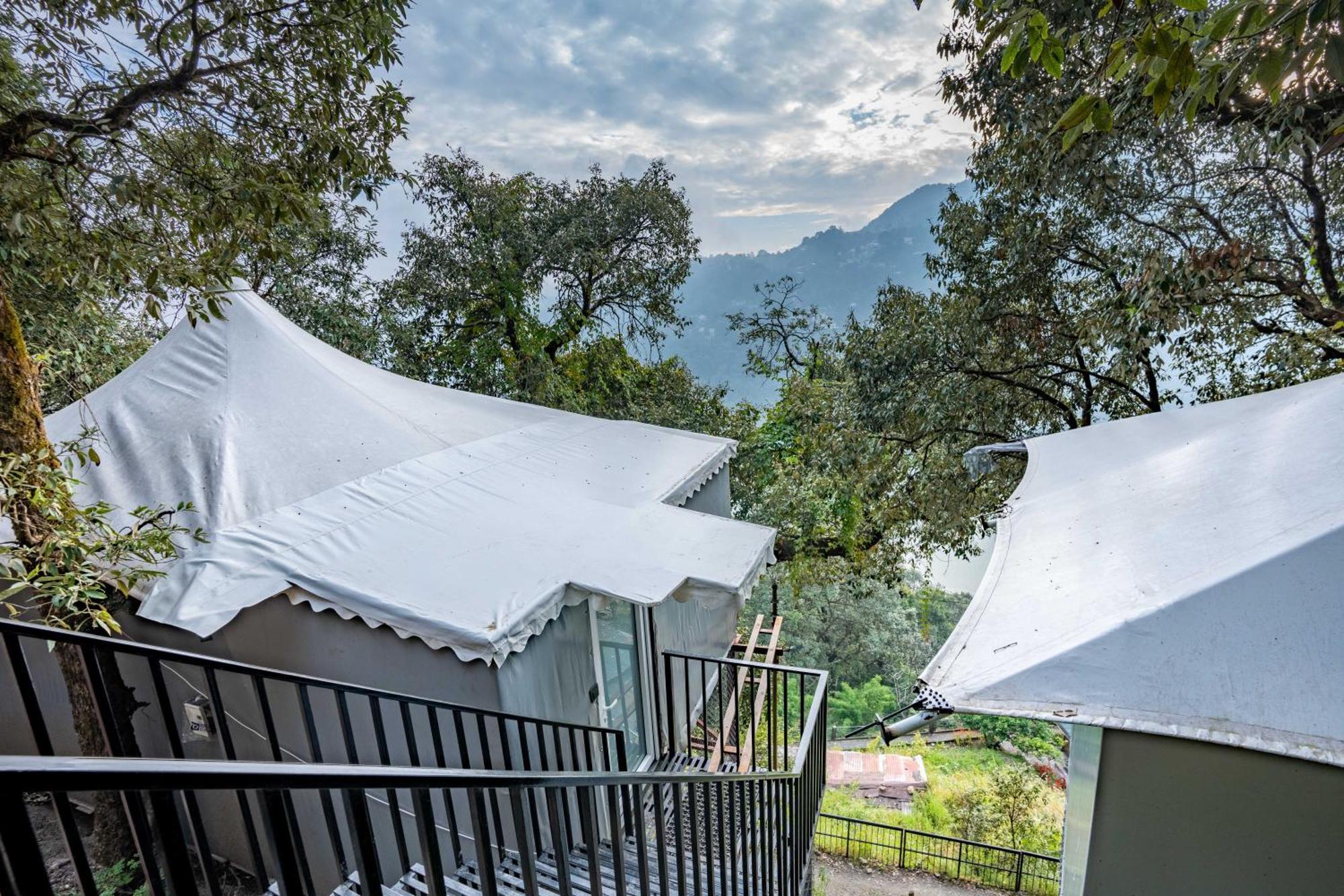 The Whispering Oaks Hotel Nainital Eksteriør billede